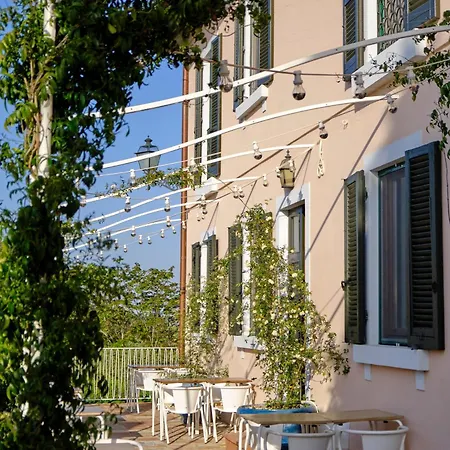 Alloggio per agriturismo Lena